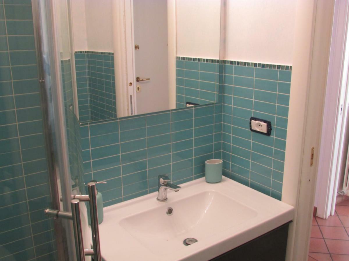 Salerno Domus Claudia Apartment ภายนอก รูปภาพ