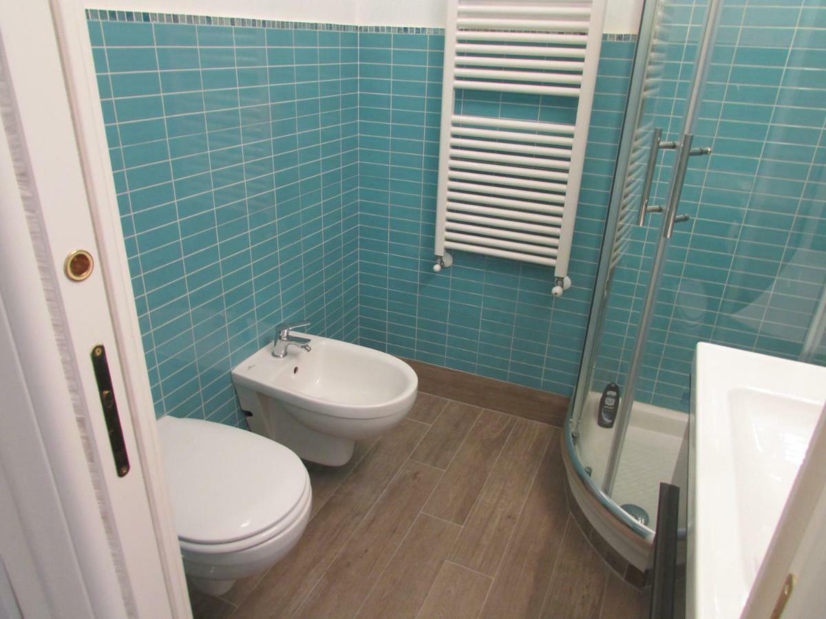 Salerno Domus Claudia Apartment ภายนอก รูปภาพ